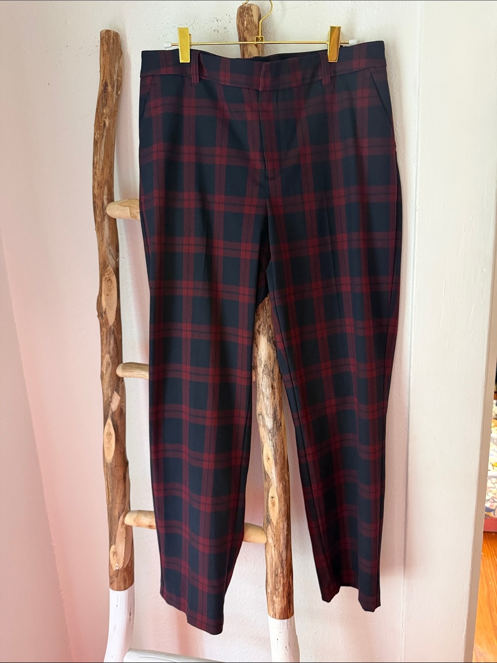 Charter Club Straight Leg Plaid Pants in Navy and Burgundy Size 10 Holiday